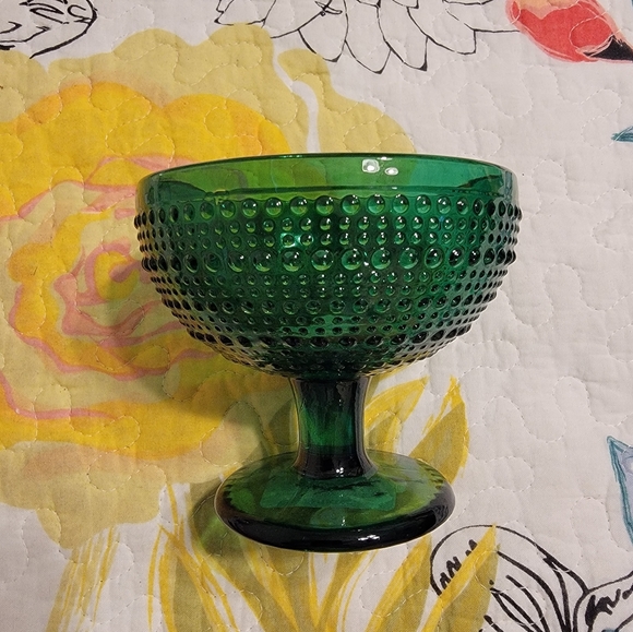 cupcakes & cashmere | Dining | Nwt Cupcakes Cashmere Glass Dessert Bowl ...